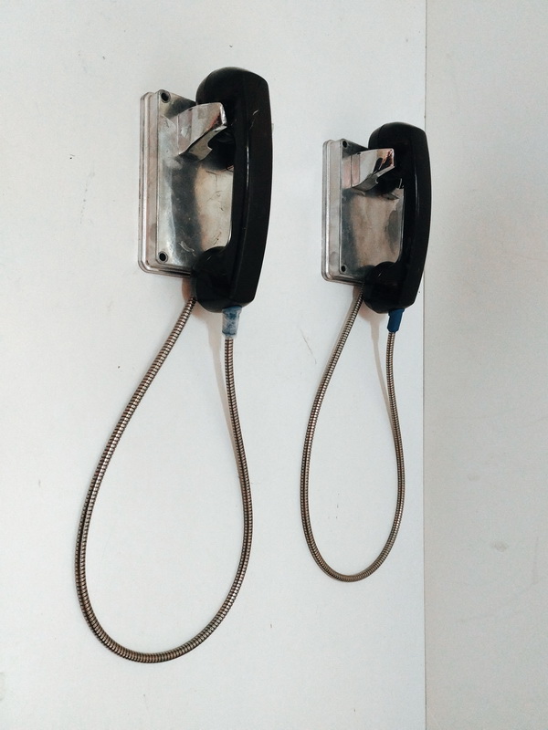 soporte telefono carcel ficticio 16x12x2.5 2u